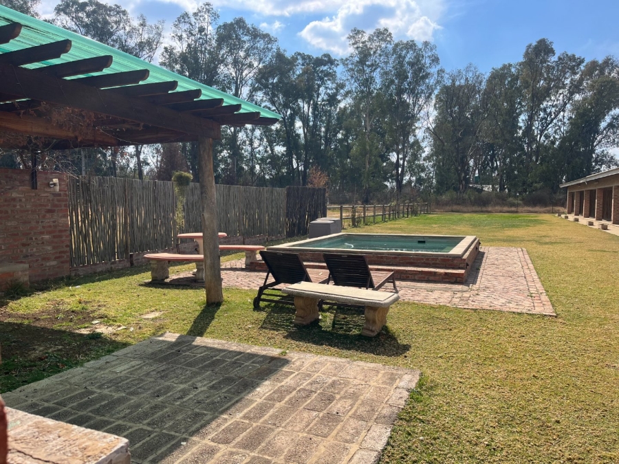 14 Bedroom Property for Sale in Vyfhoek A H North West